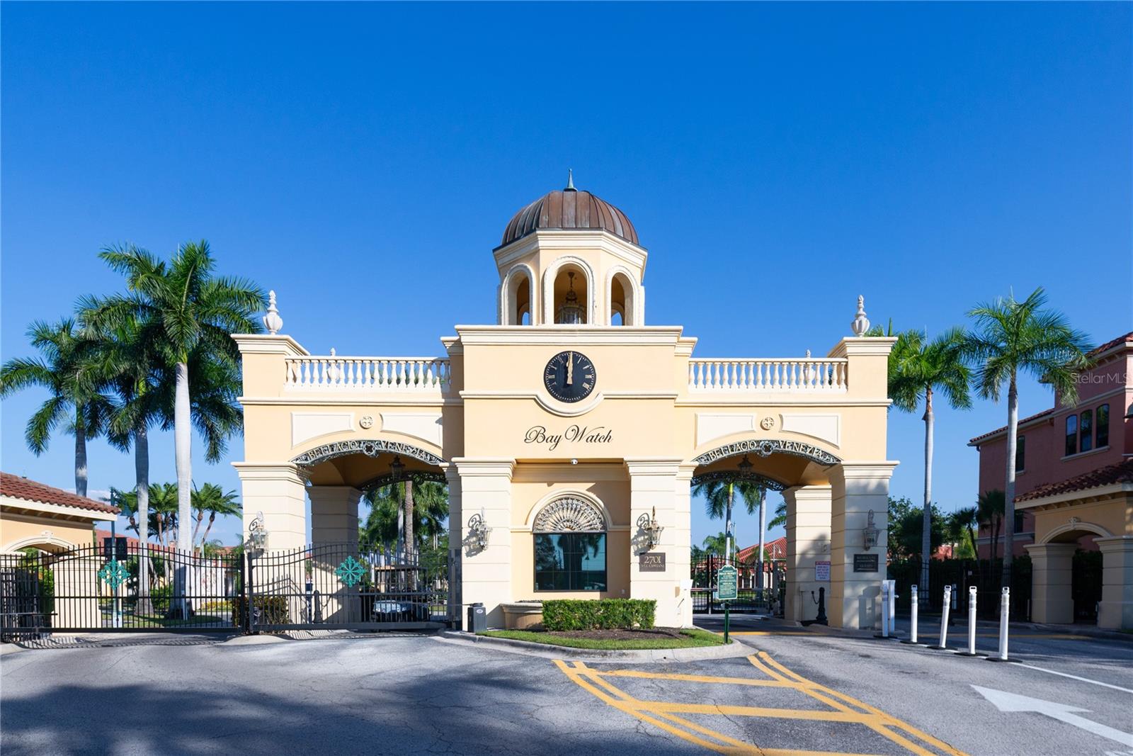 Listing photo id 12 for 2730 Via Tivoli  314b