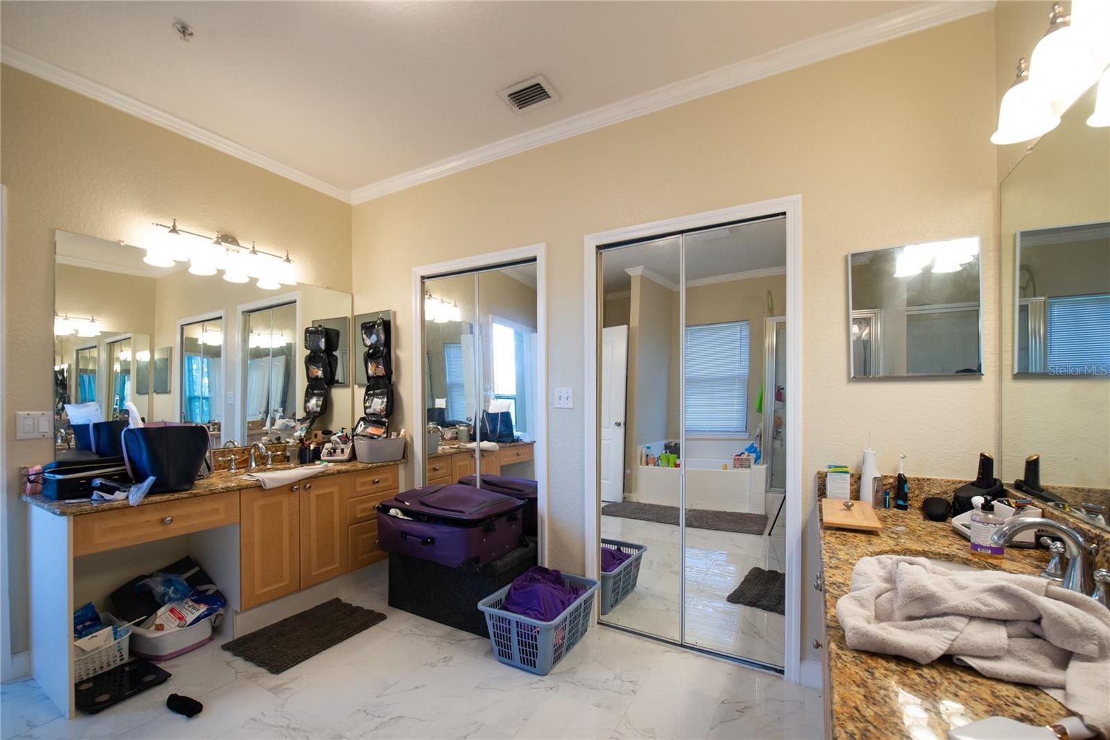 Listing photo id 26 for 2730 Via Tivoli  314b