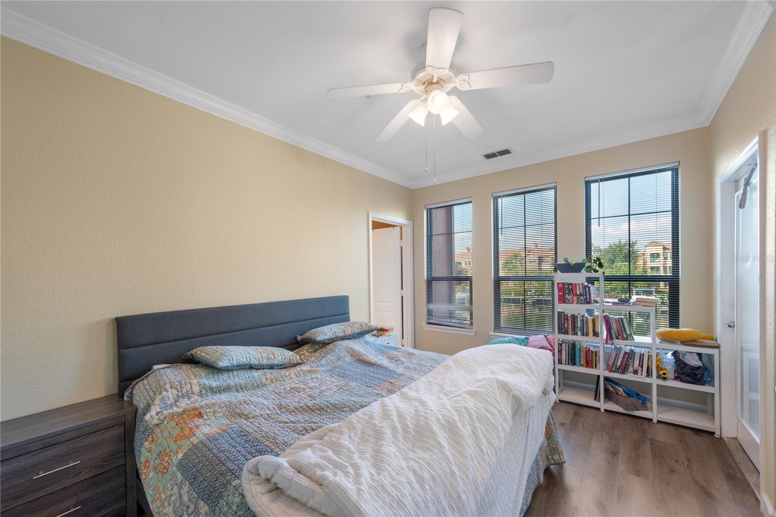 Listing photo id 28 for 2730 Via Tivoli  314b