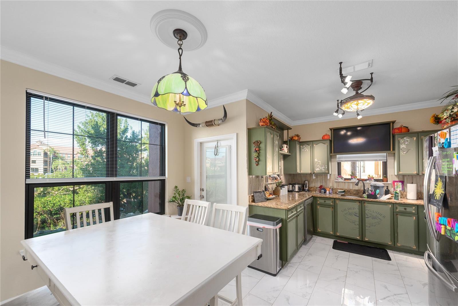 Listing photo id 7 for 2730 Via Tivoli  314b