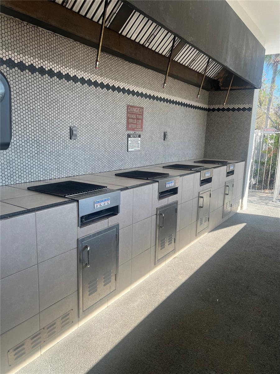 Image 33 of 39 For 2323 Feather Sound Drive #f101