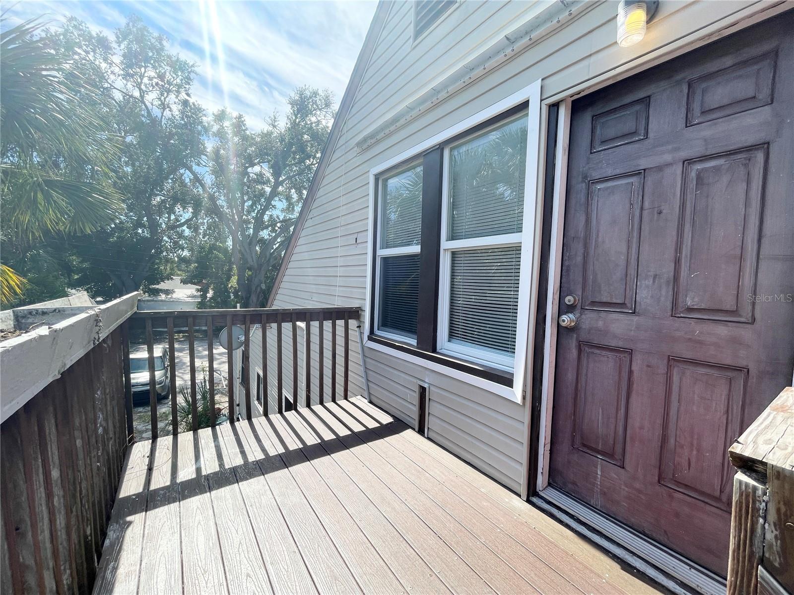 Image 14 of 16 For 2004 2nd Avenue E 3