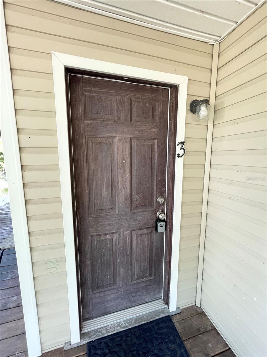 Image 2 of 16 For 2004 2nd Avenue E 3