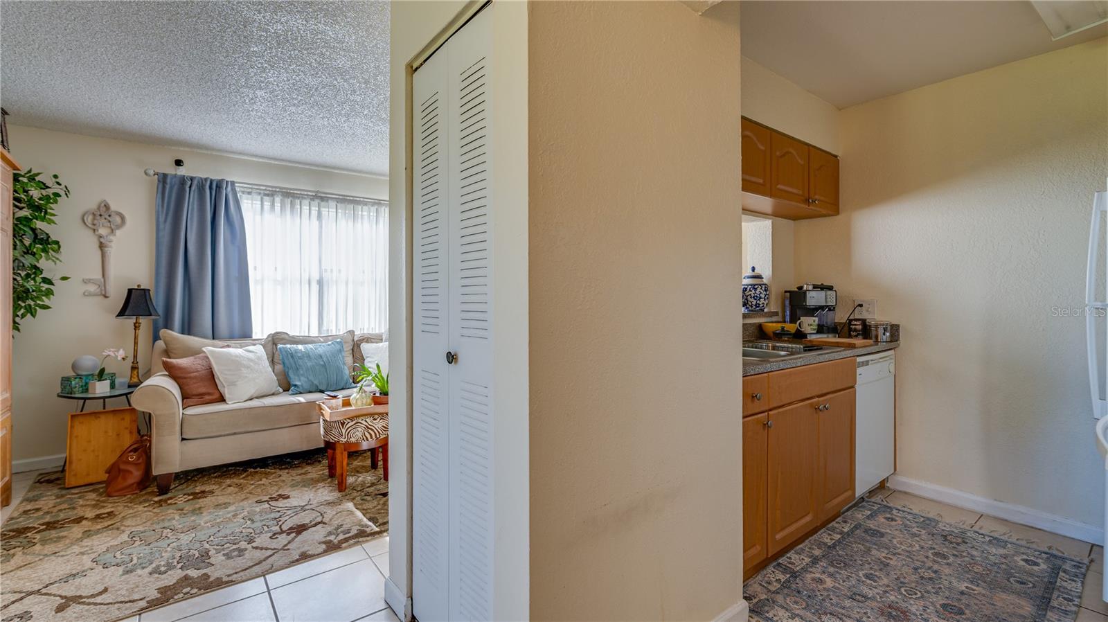 Image 11 of 29 For 3001 58th Avenue S 111