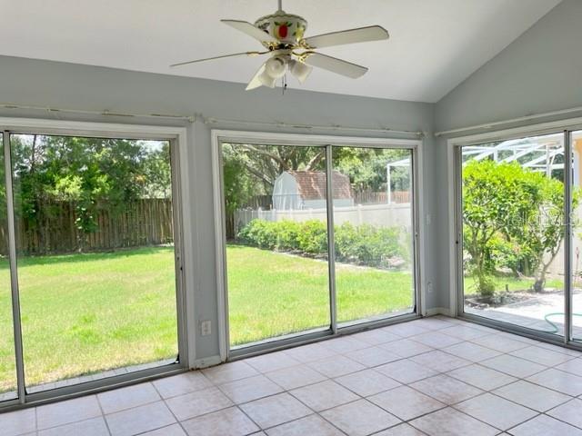 Image 20 of 21 For 405 Arlington Avenue E