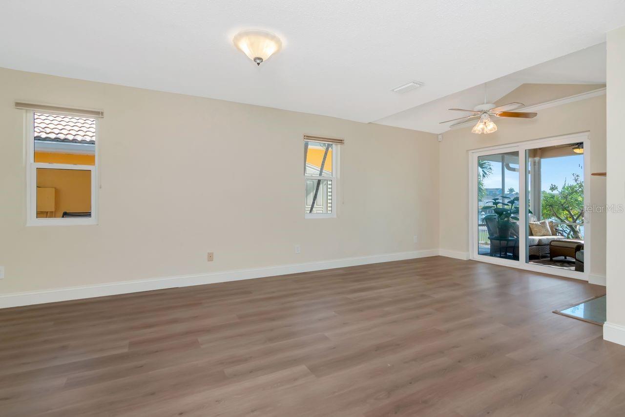 Image 19 of 56 For 775 119th Avenue