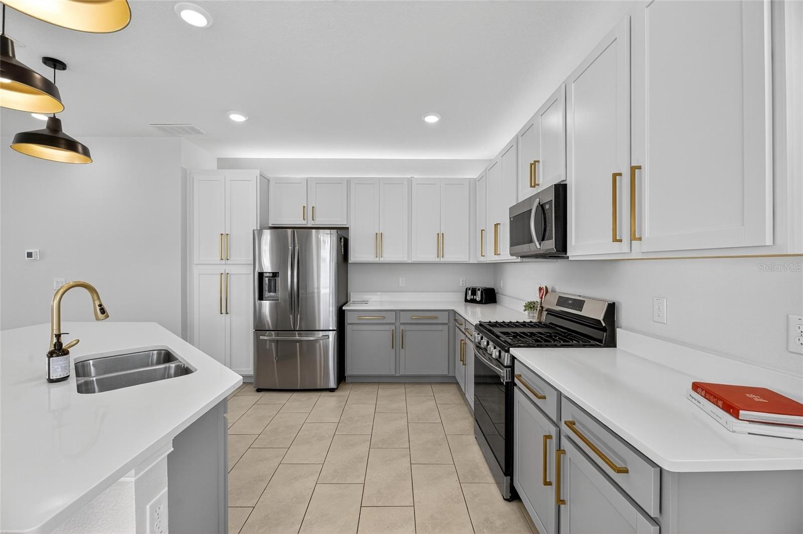 Image 7 of 45 For 324 Blackrock Lane