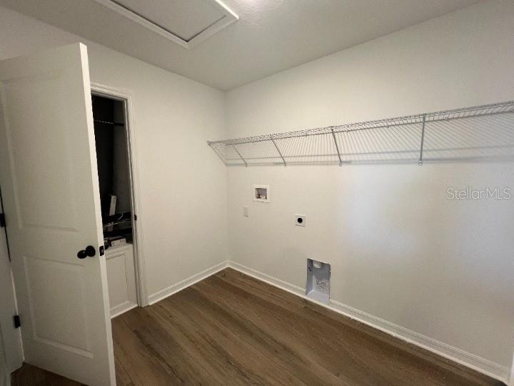 Image 27 of 38 For 2573 Broadwing Street