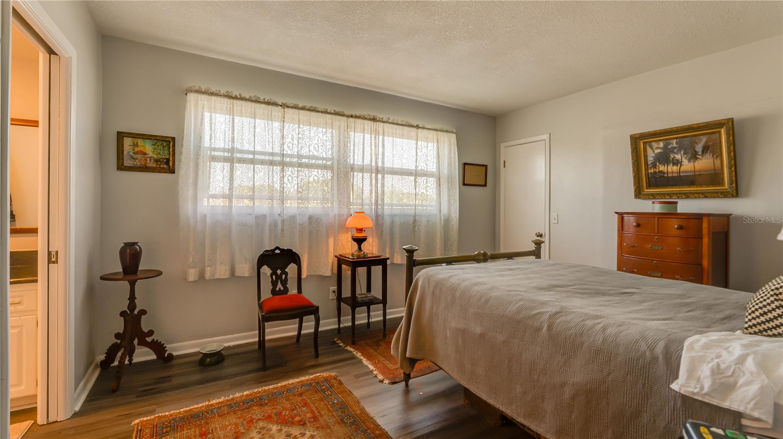 Image 19 of 31 For 3850 13th Avenue N 201