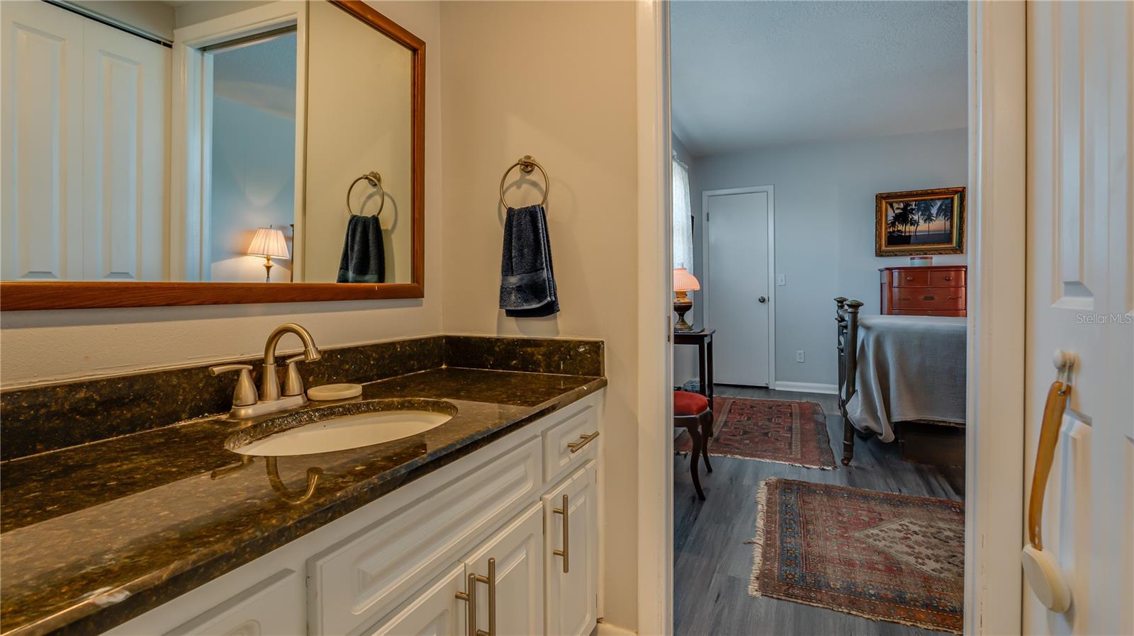 Image 23 of 31 For 3850 13th Avenue N 201