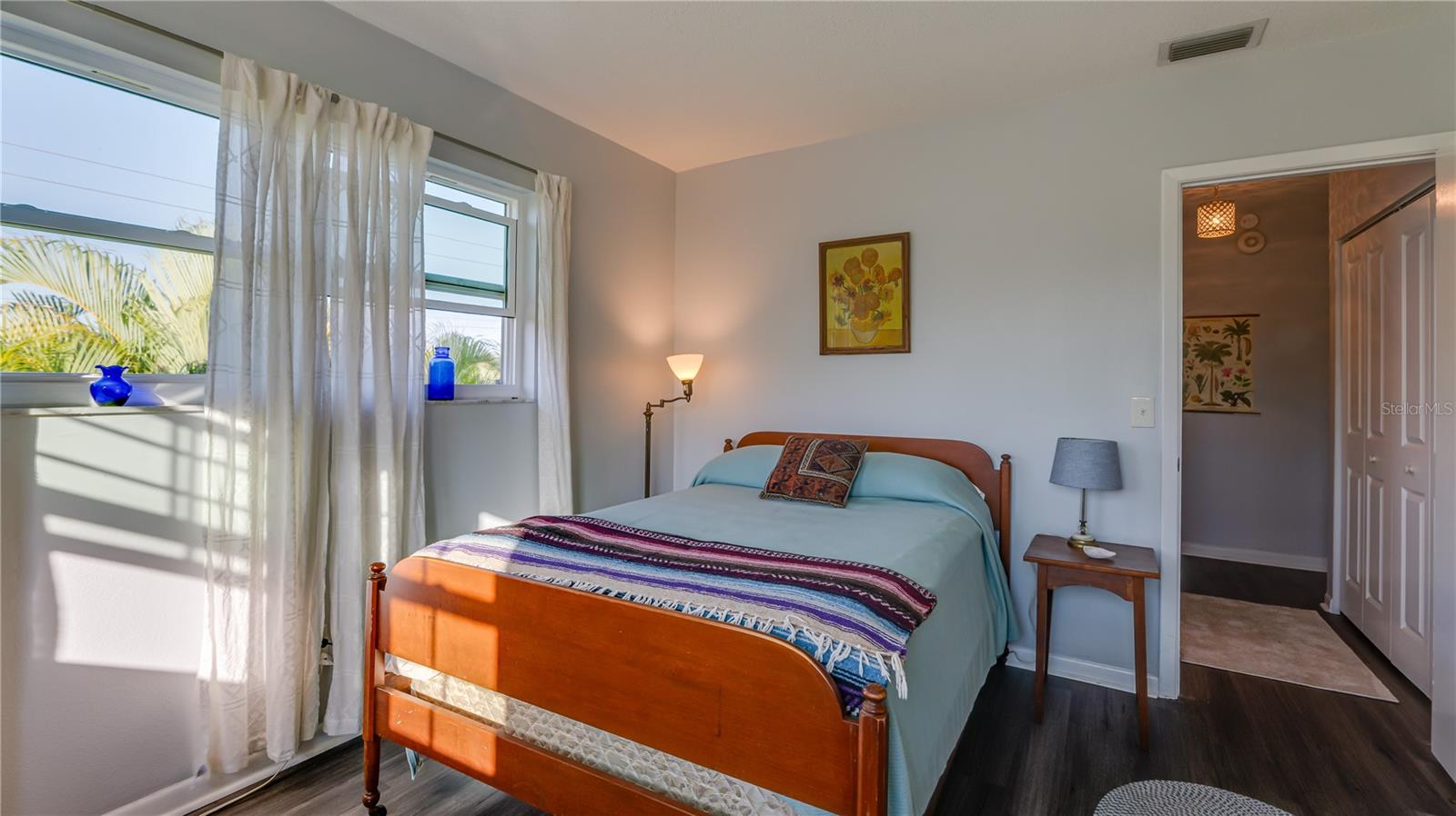 Image 25 of 31 For 3850 13th Avenue N 201