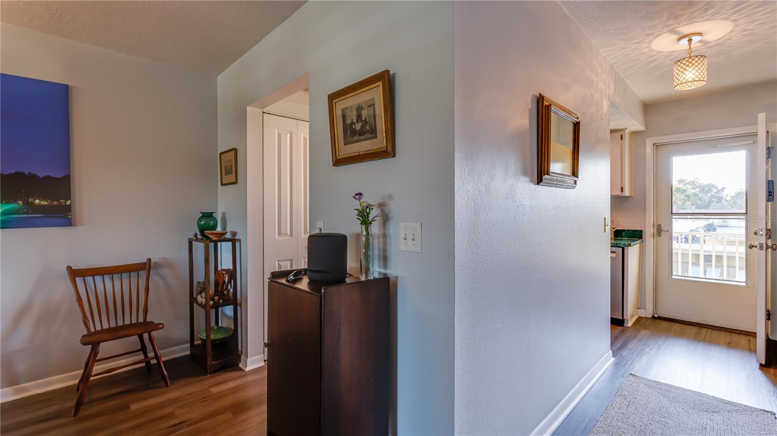 Image 5 of 31 For 3850 13th Avenue N 201