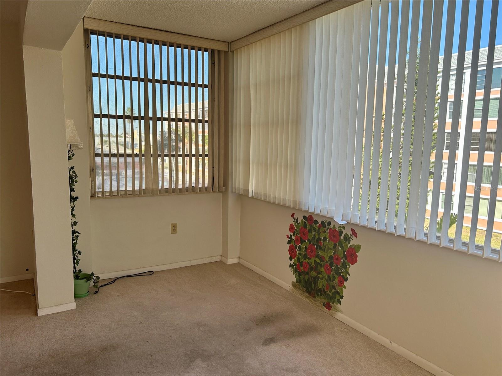 Image 10 of 38 For 6960 20th Avenue N 301