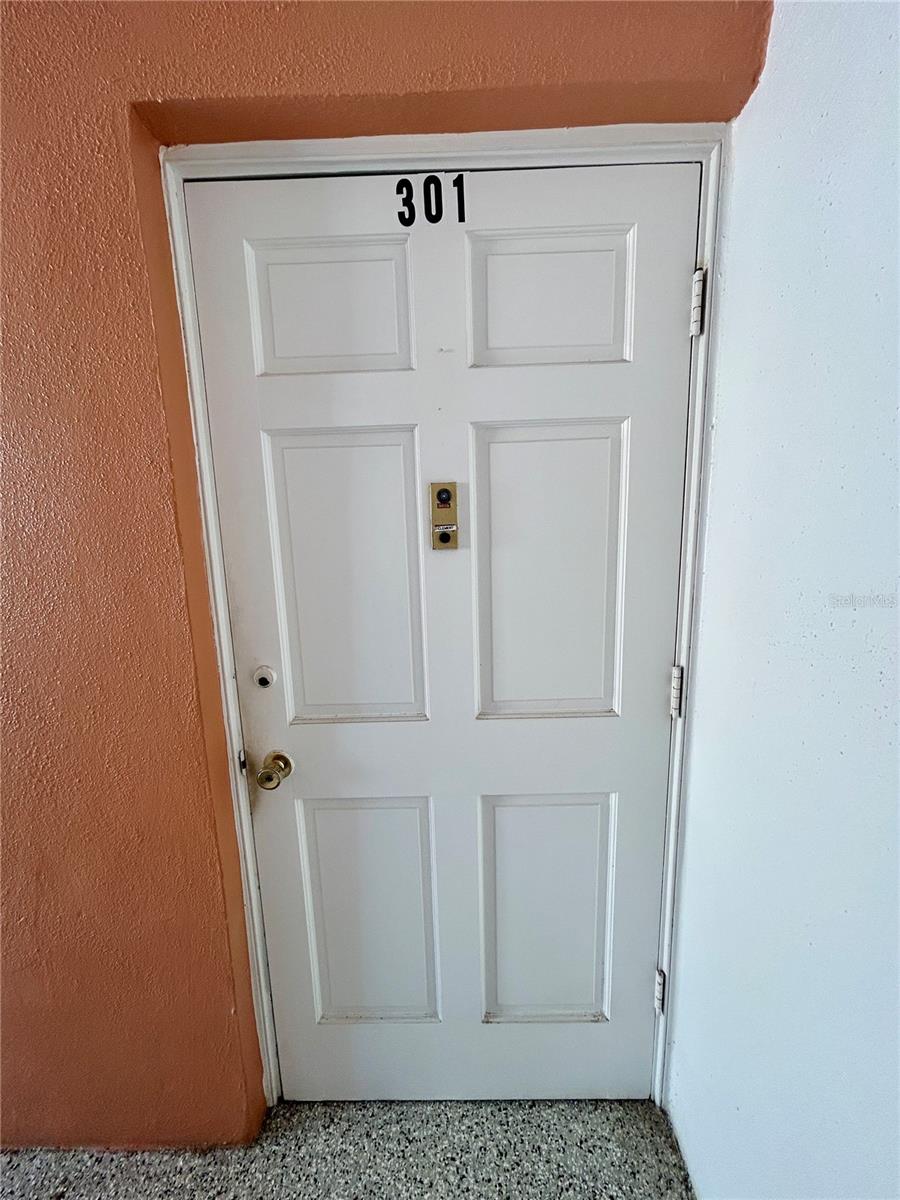 Image 2 of 38 For 6960 20th Avenue N 301