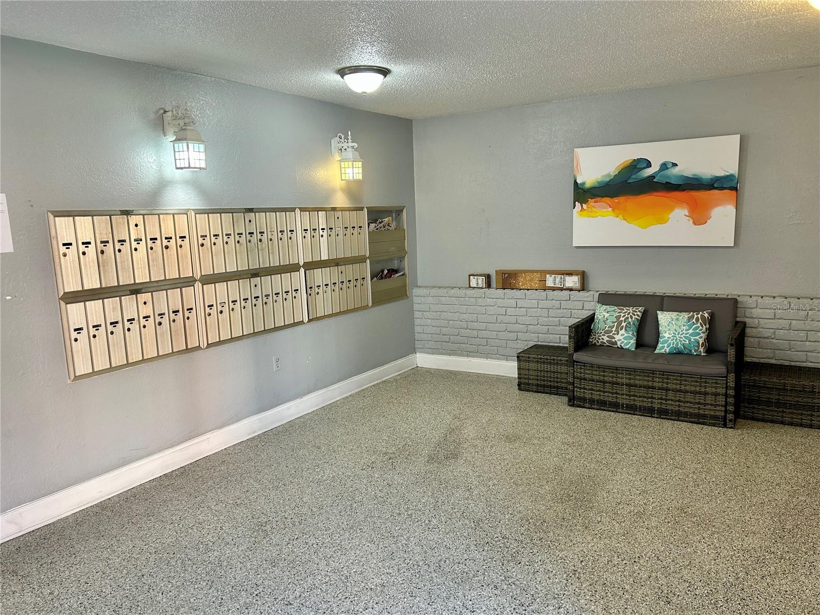 Image 3 of 38 For 6960 20th Avenue N 301