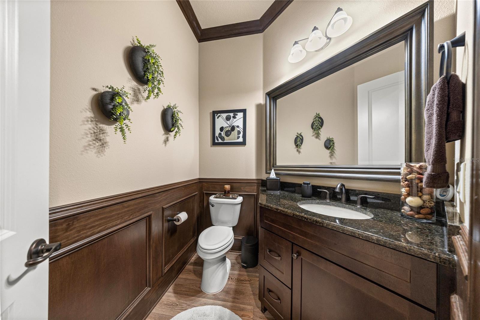 Image 29 of 53 For 1999 Buckmeadow Loop