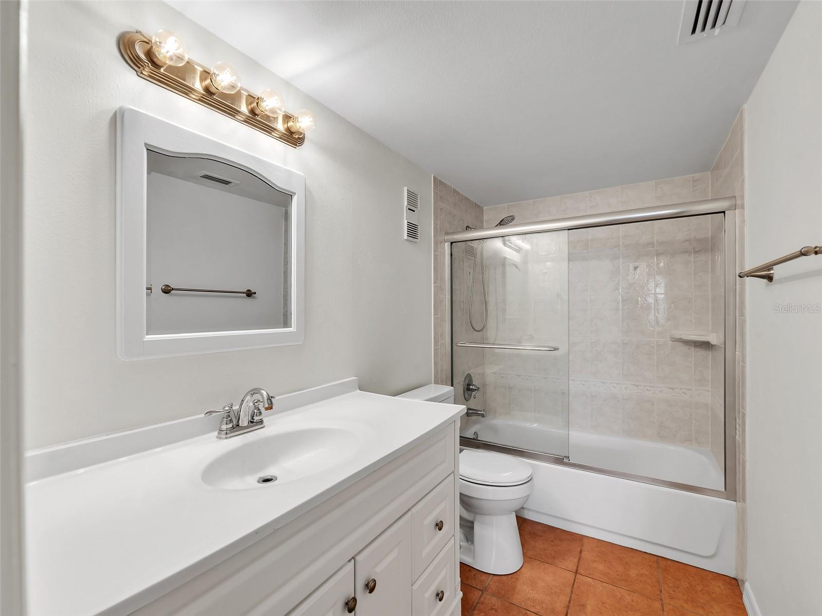 Image 12 of 22 For 4507 Oak Drive P51