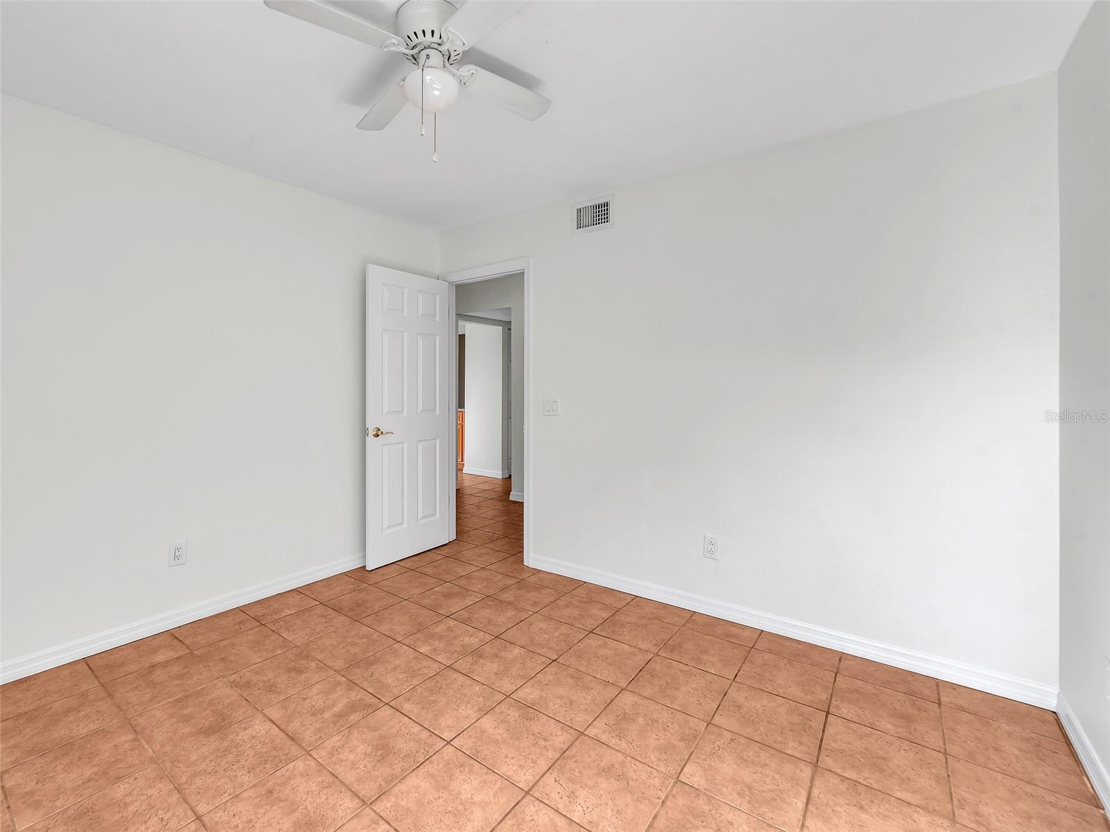 Image 15 of 22 For 4507 Oak Drive P51