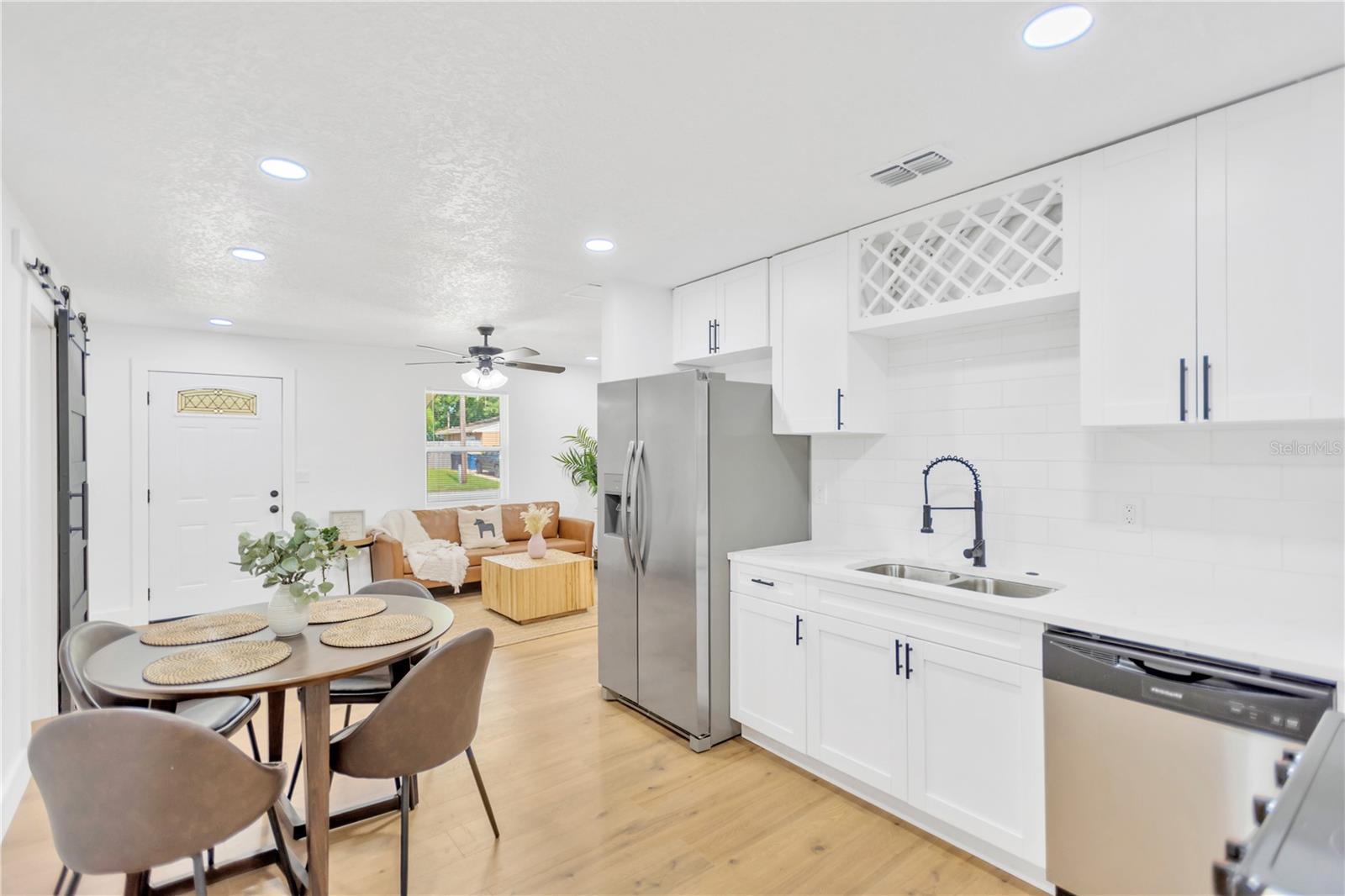 Image 11 of 28 For 617 Edenville Avenue