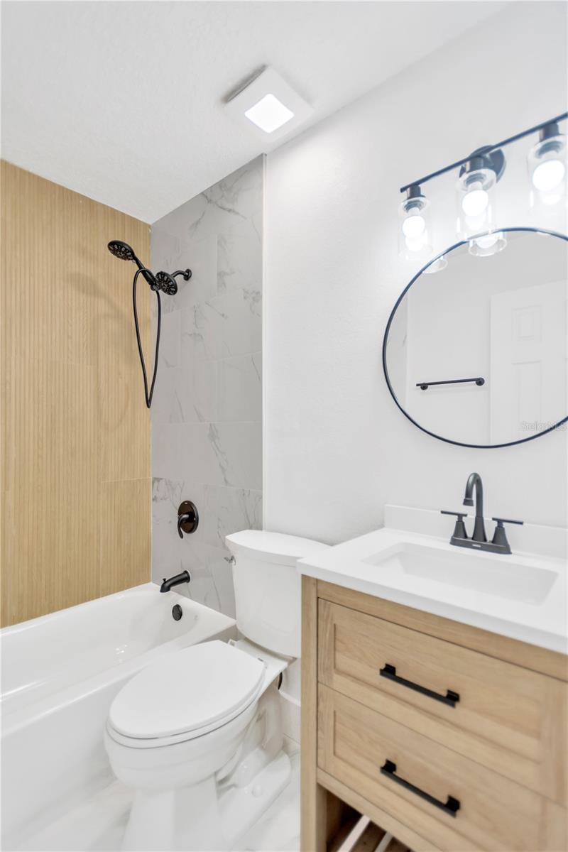 Image 23 of 28 For 617 Edenville Avenue