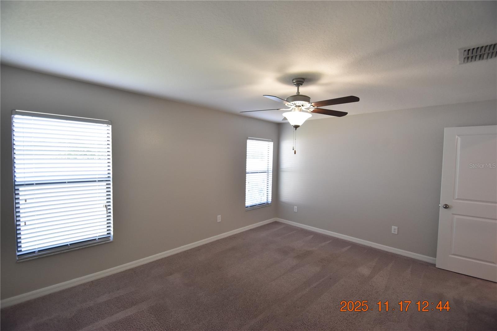 Image 17 of 36 For 10120 Carloway Hills Drive