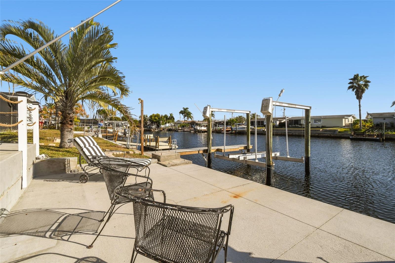 Image 30 of 100 For 12605 4th Isle