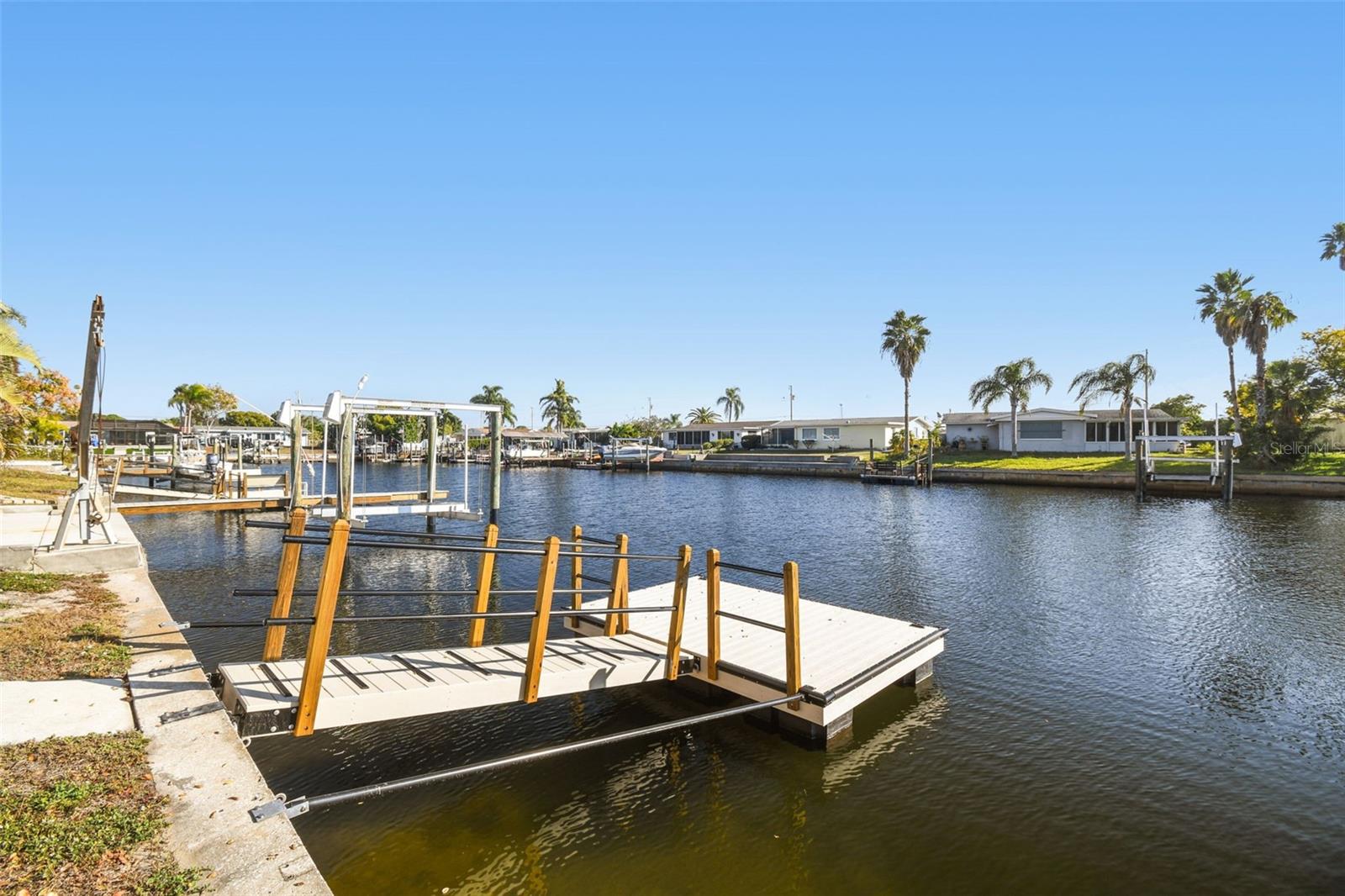 Image 37 of 100 For 12605 4th Isle