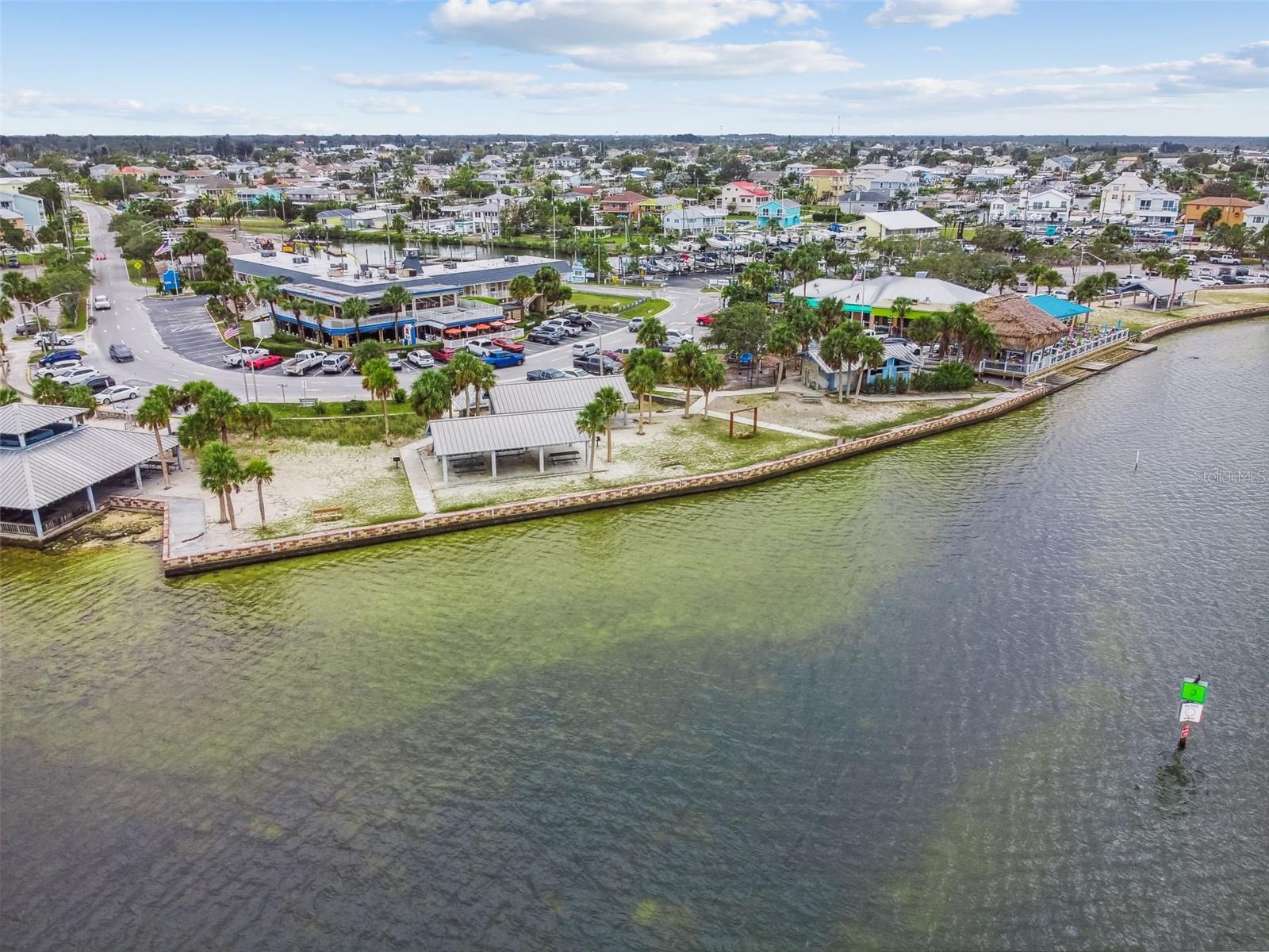 Image 48 of 100 For 12605 4th Isle