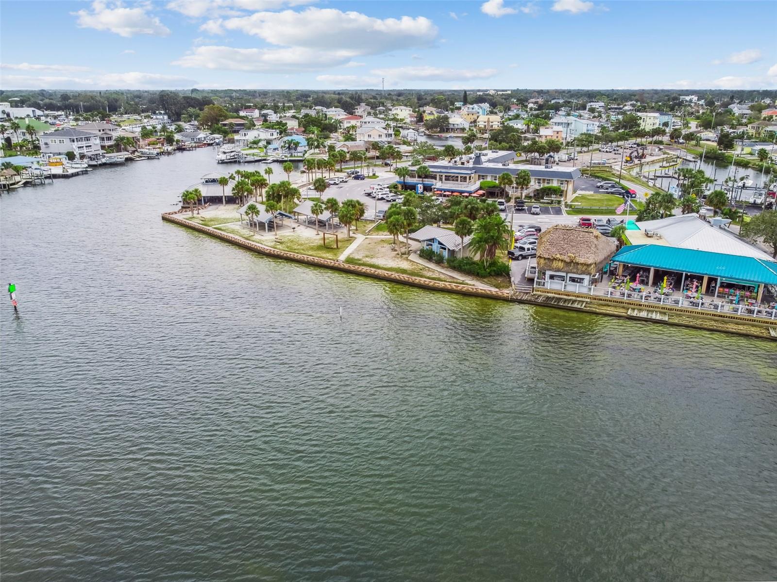 Image 49 of 100 For 12605 4th Isle