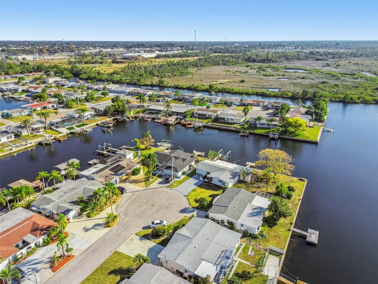 Image 62 of 100 For 12605 4th Isle