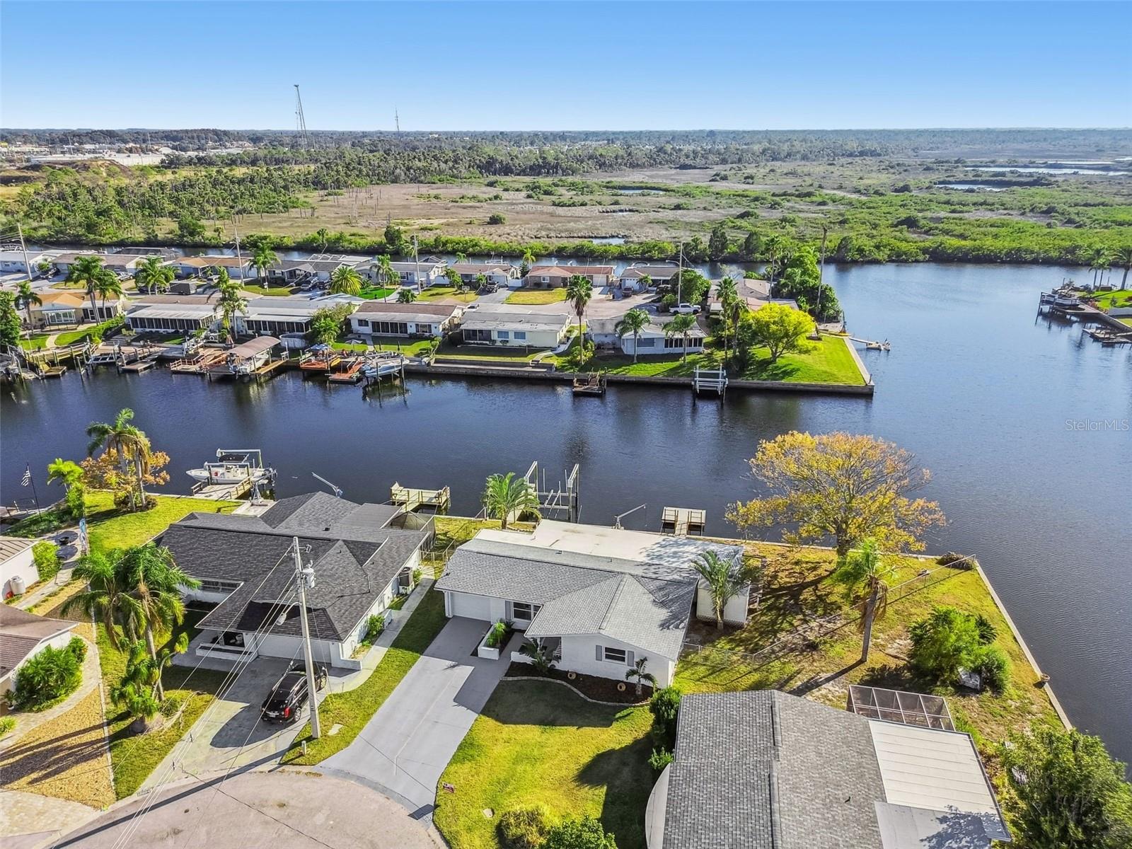 Image 65 of 100 For 12605 4th Isle