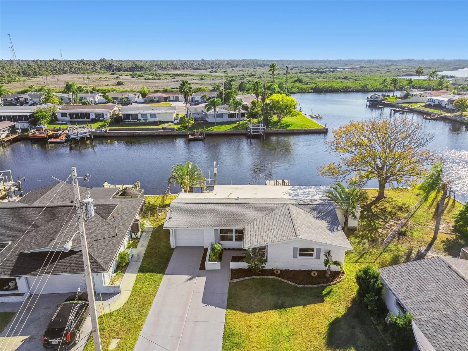 Image 67 of 100 For 12605 4th Isle