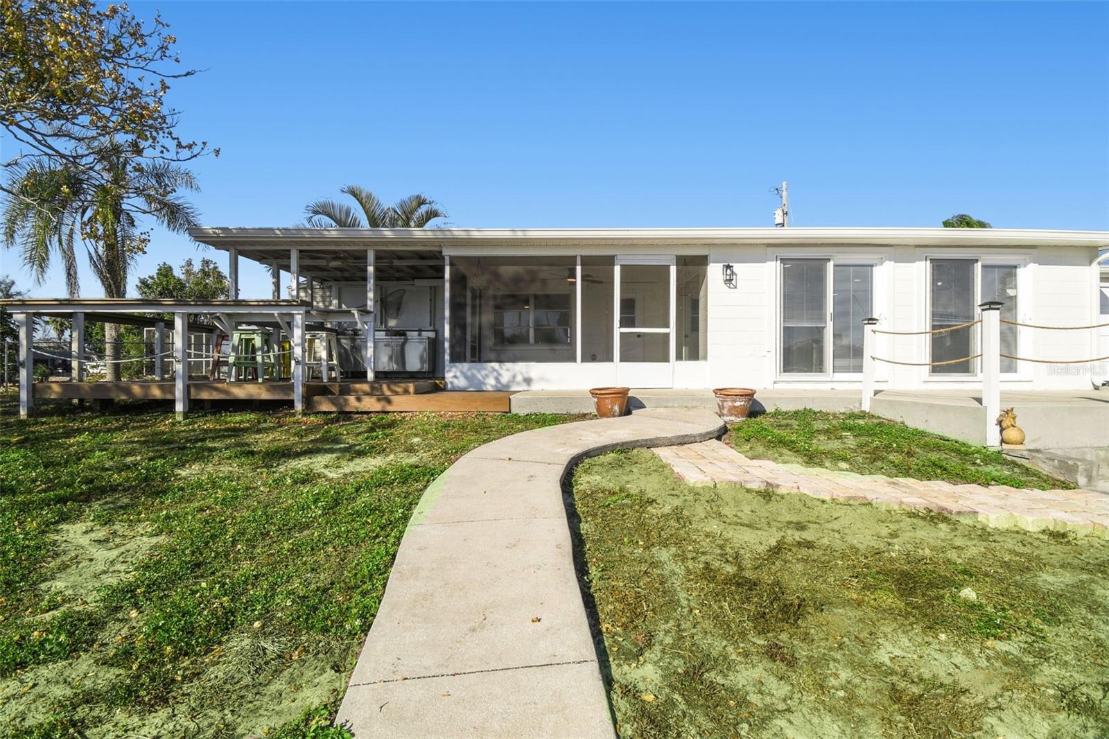 Image 69 of 100 For 12605 4th Isle