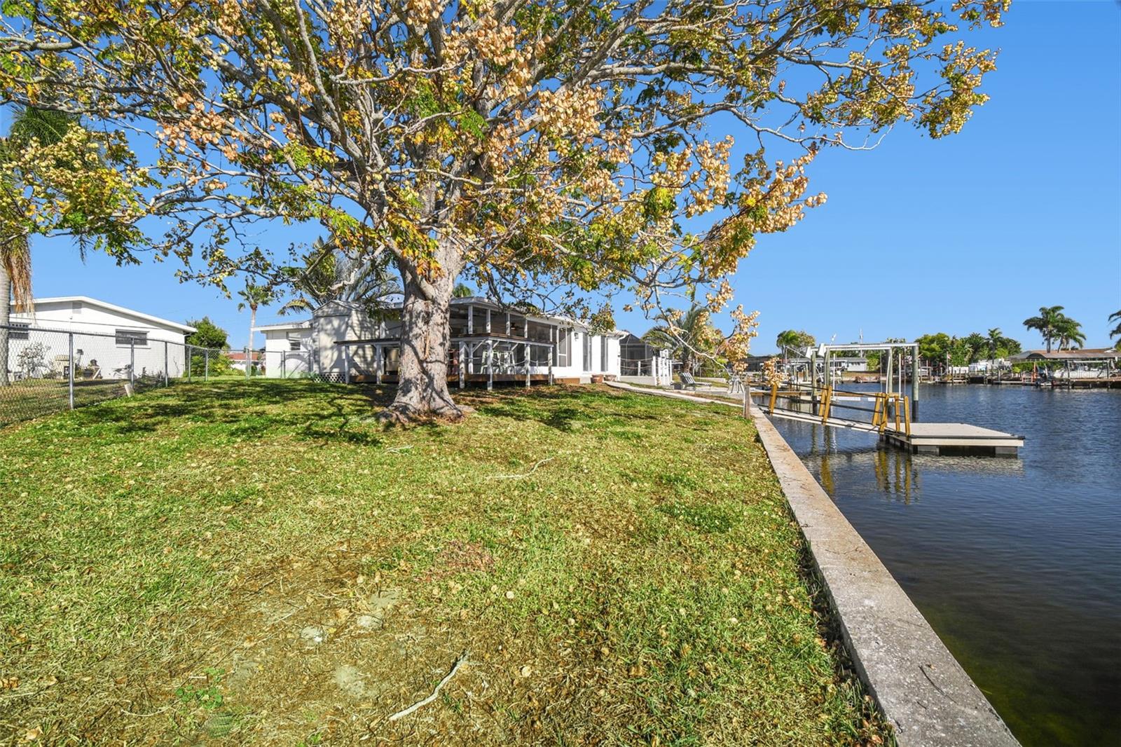 Image 71 of 100 For 12605 4th Isle