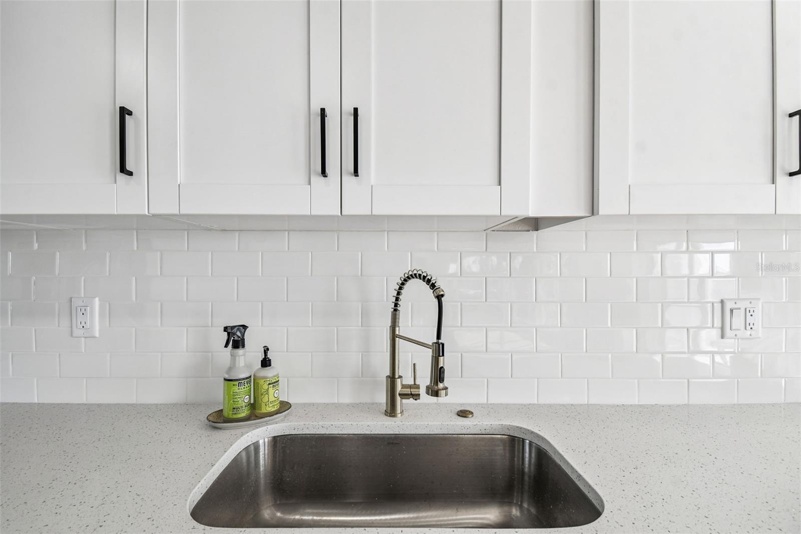 Image 85 of 100 For 12605 4th Isle