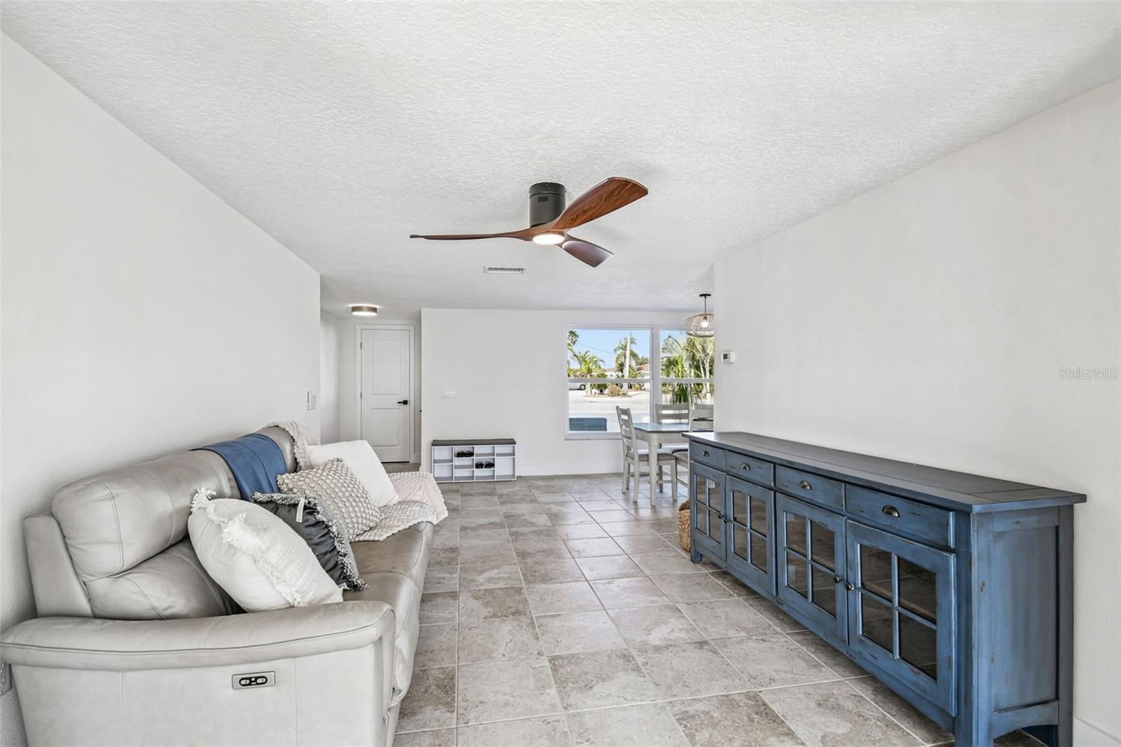 Image 89 of 100 For 12605 4th Isle