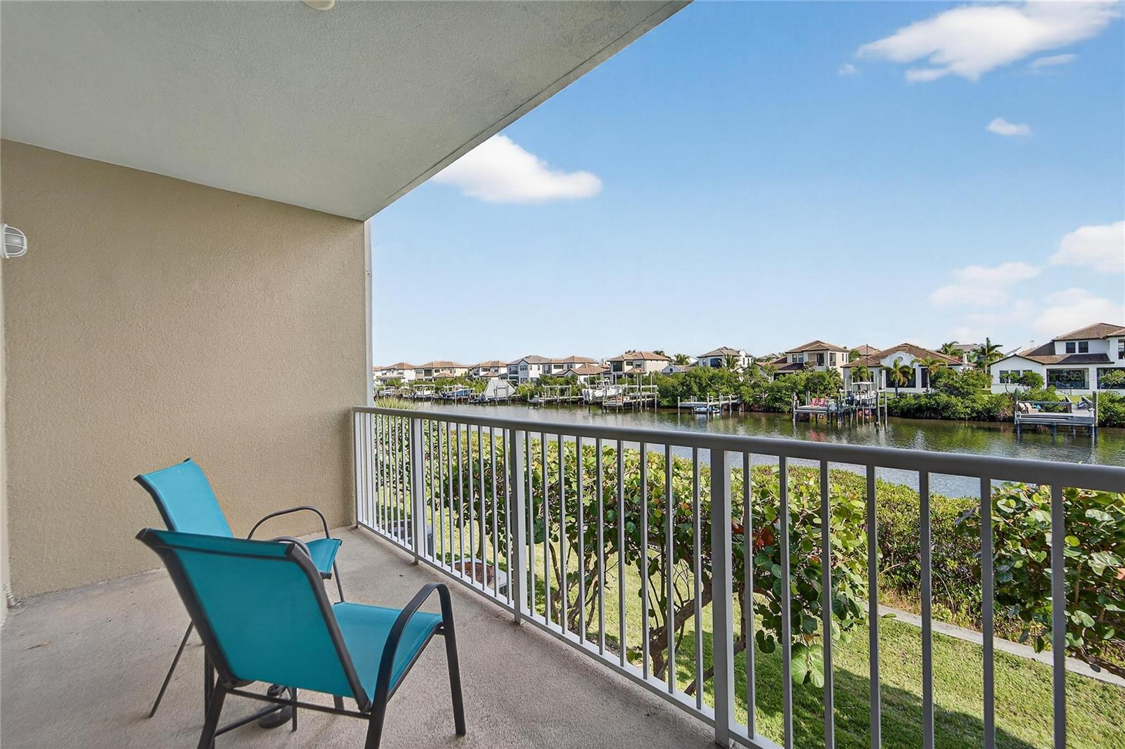 Image 13 of 62 For 559 Bahia Beach Boulevard