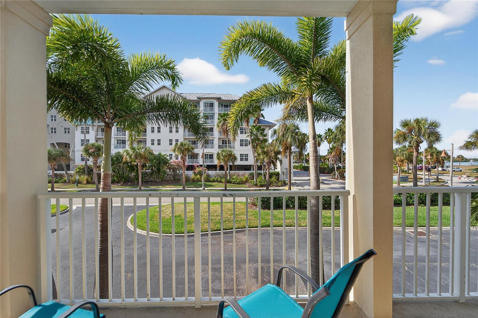 Image 26 of 62 For 559 Bahia Beach Boulevard