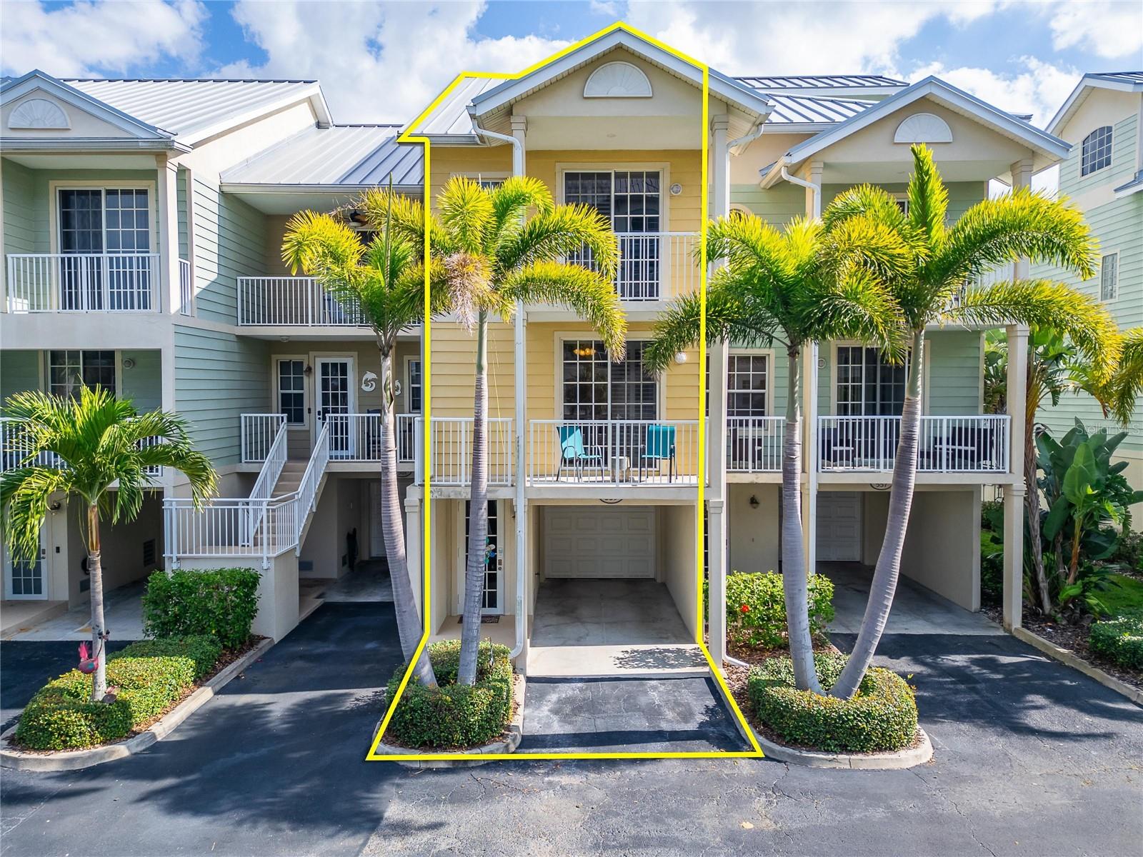 Image 4 of 62 For 559 Bahia Beach Boulevard