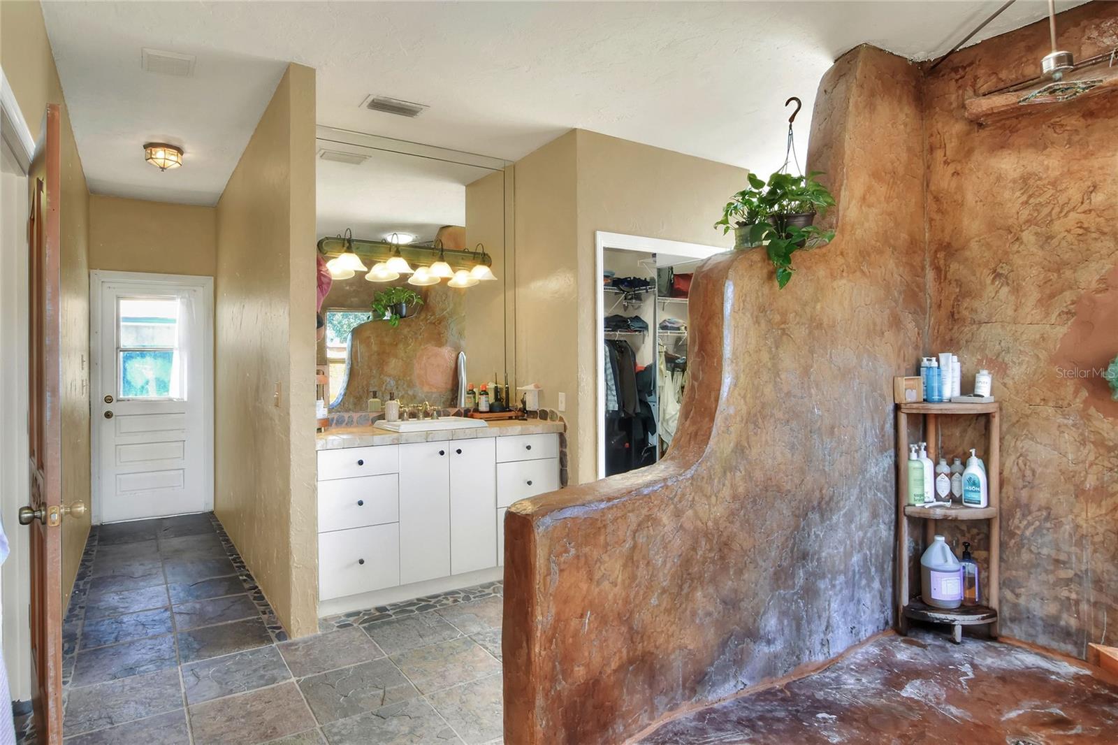 Image 92 of 100 For 6018 County Road 661a