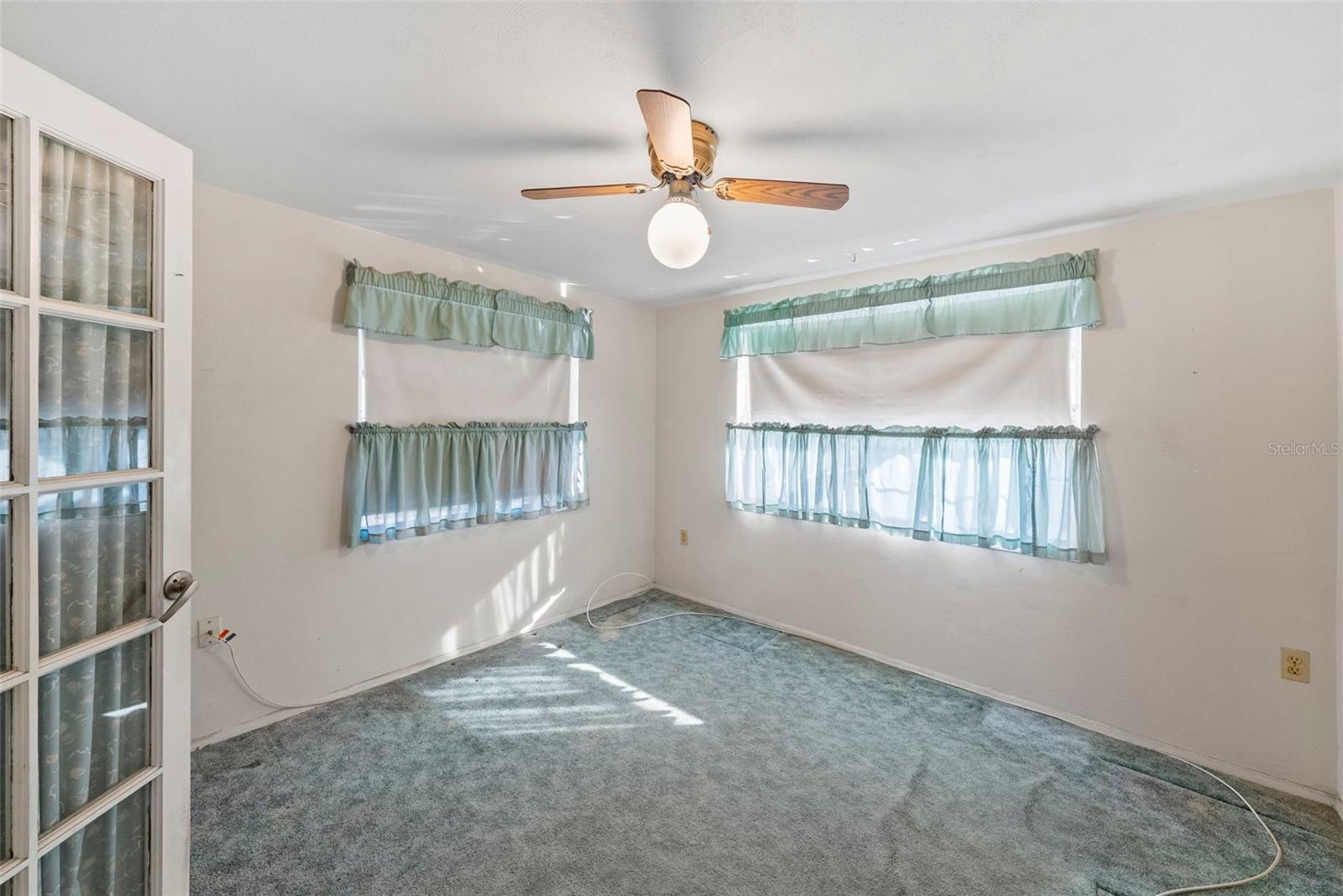 Image 17 of 27 For 1202 Normandy Boulevard