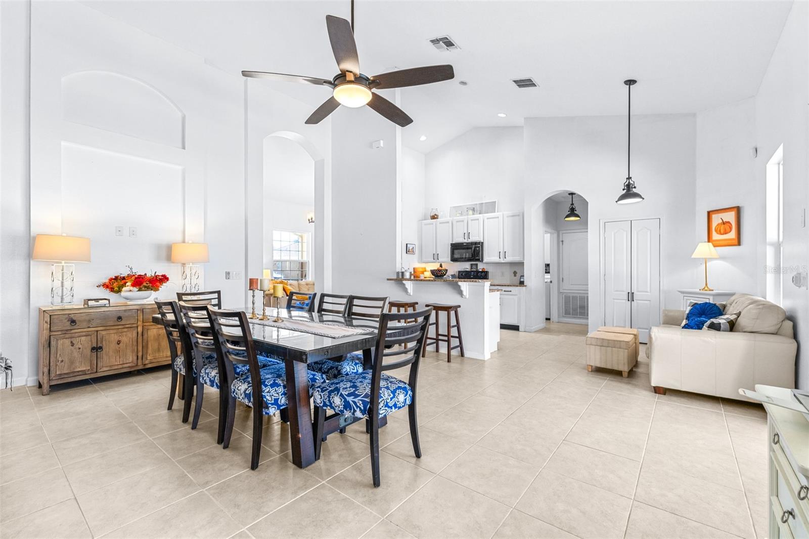 Image 13 of 67 For 4031 Oakrise Loop