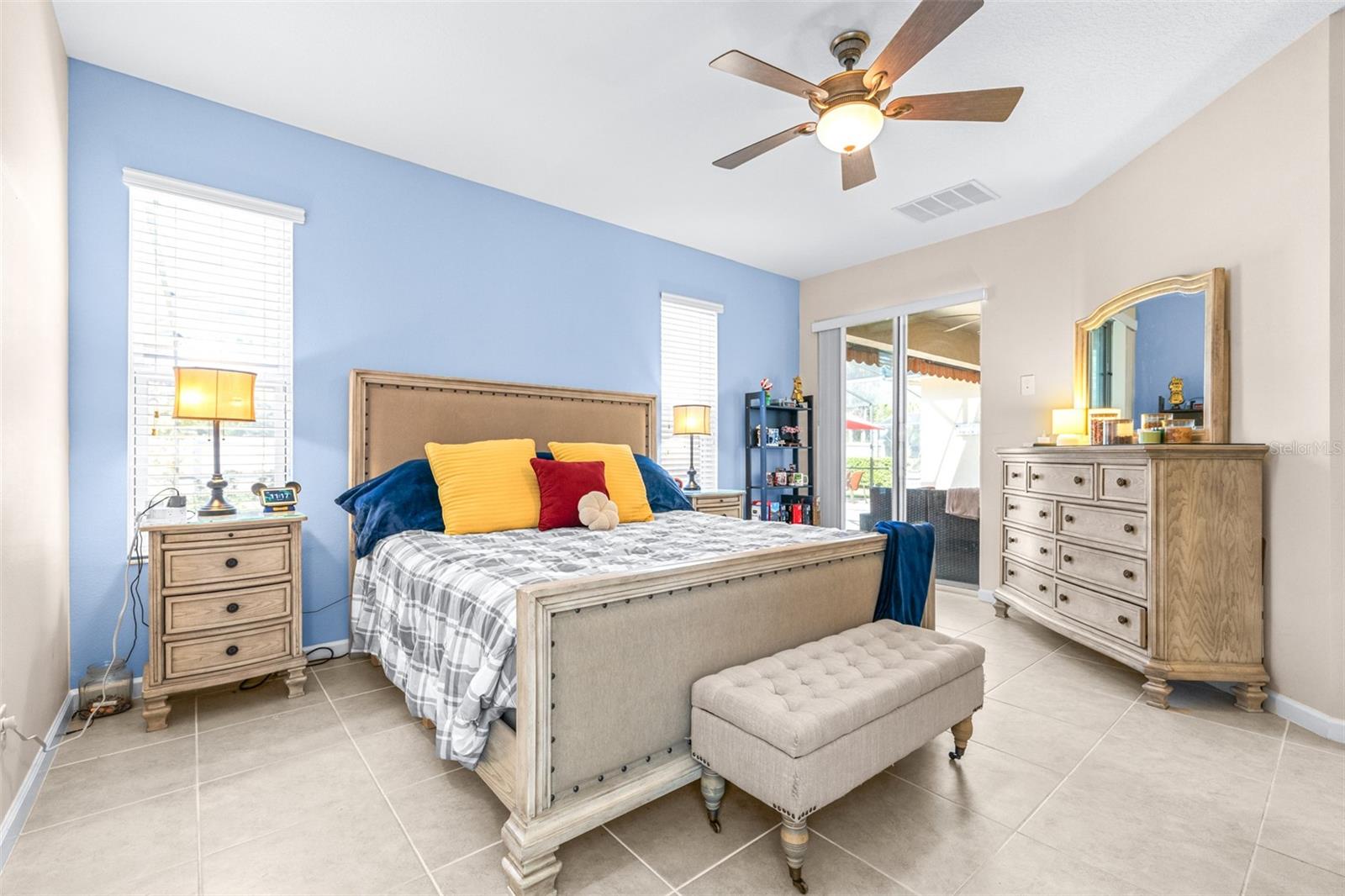 Image 22 of 67 For 4031 Oakrise Loop