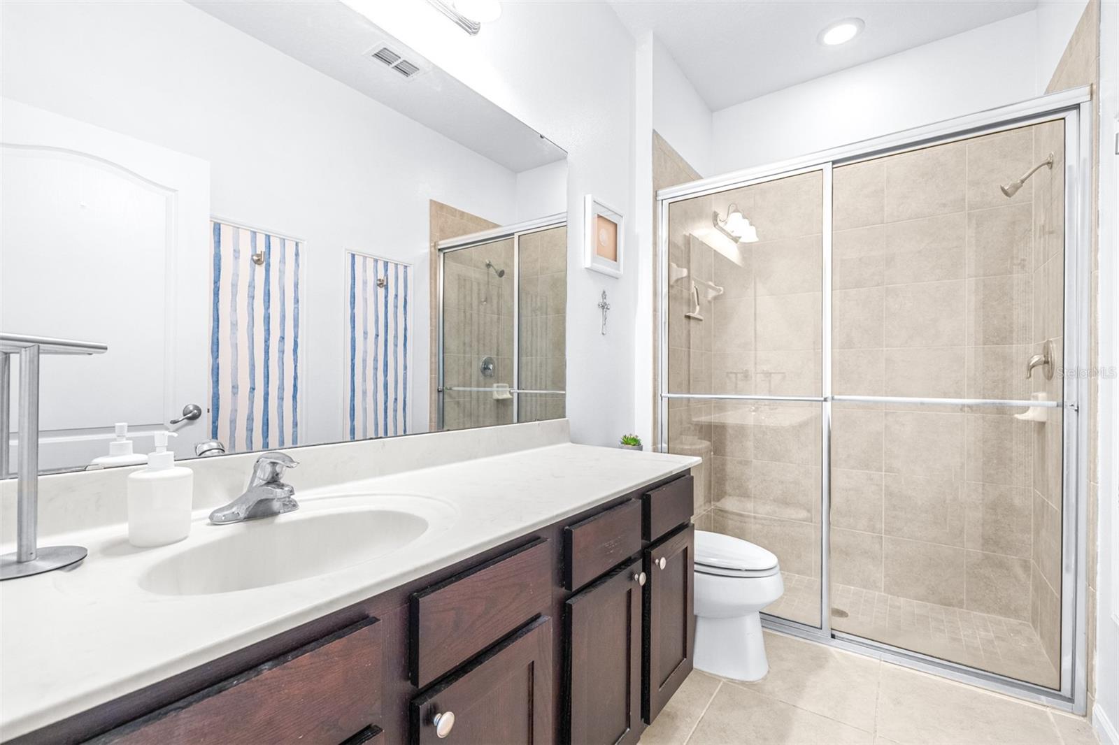 Image 27 of 67 For 4031 Oakrise Loop