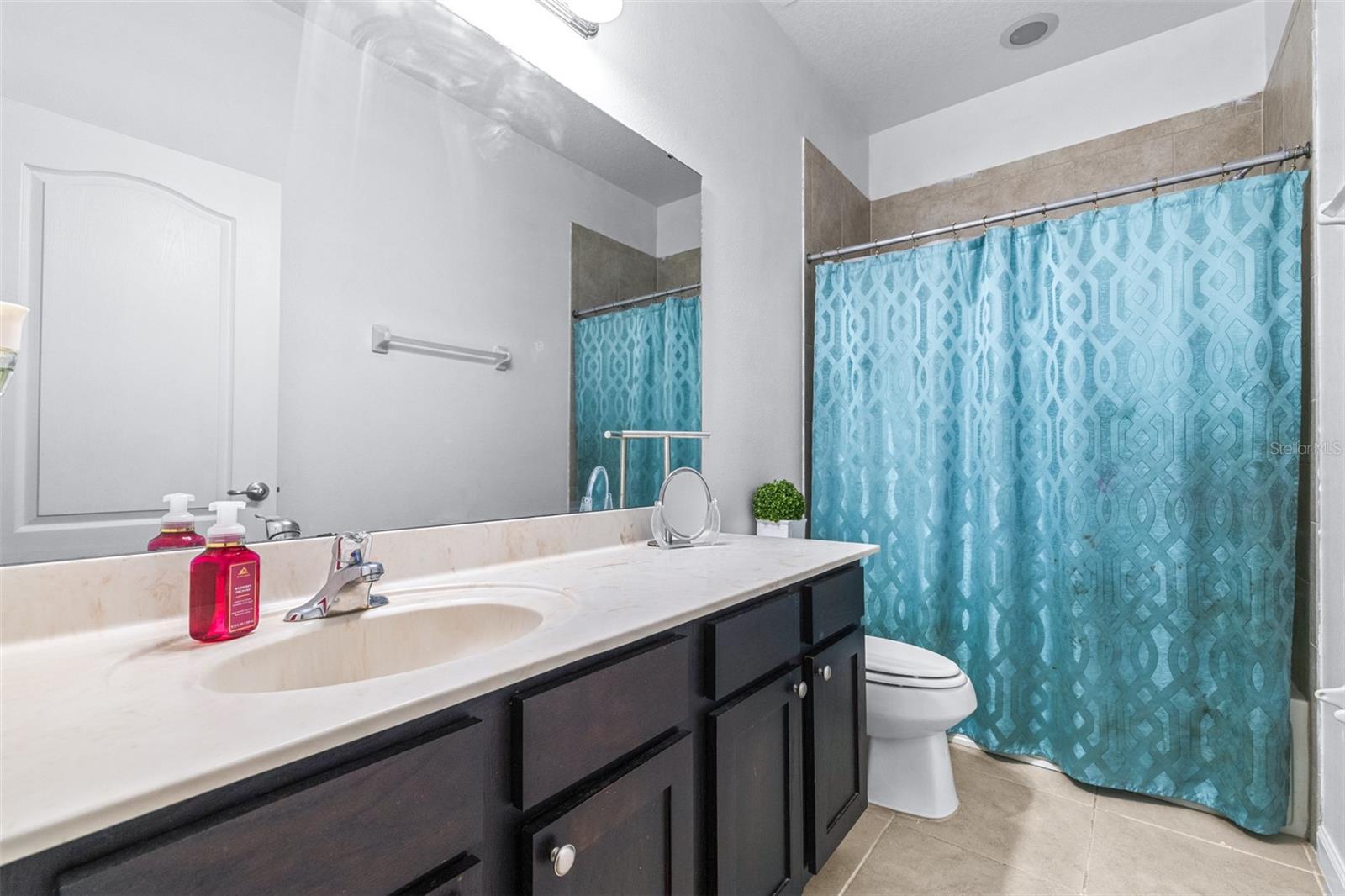 Image 31 of 67 For 4031 Oakrise Loop