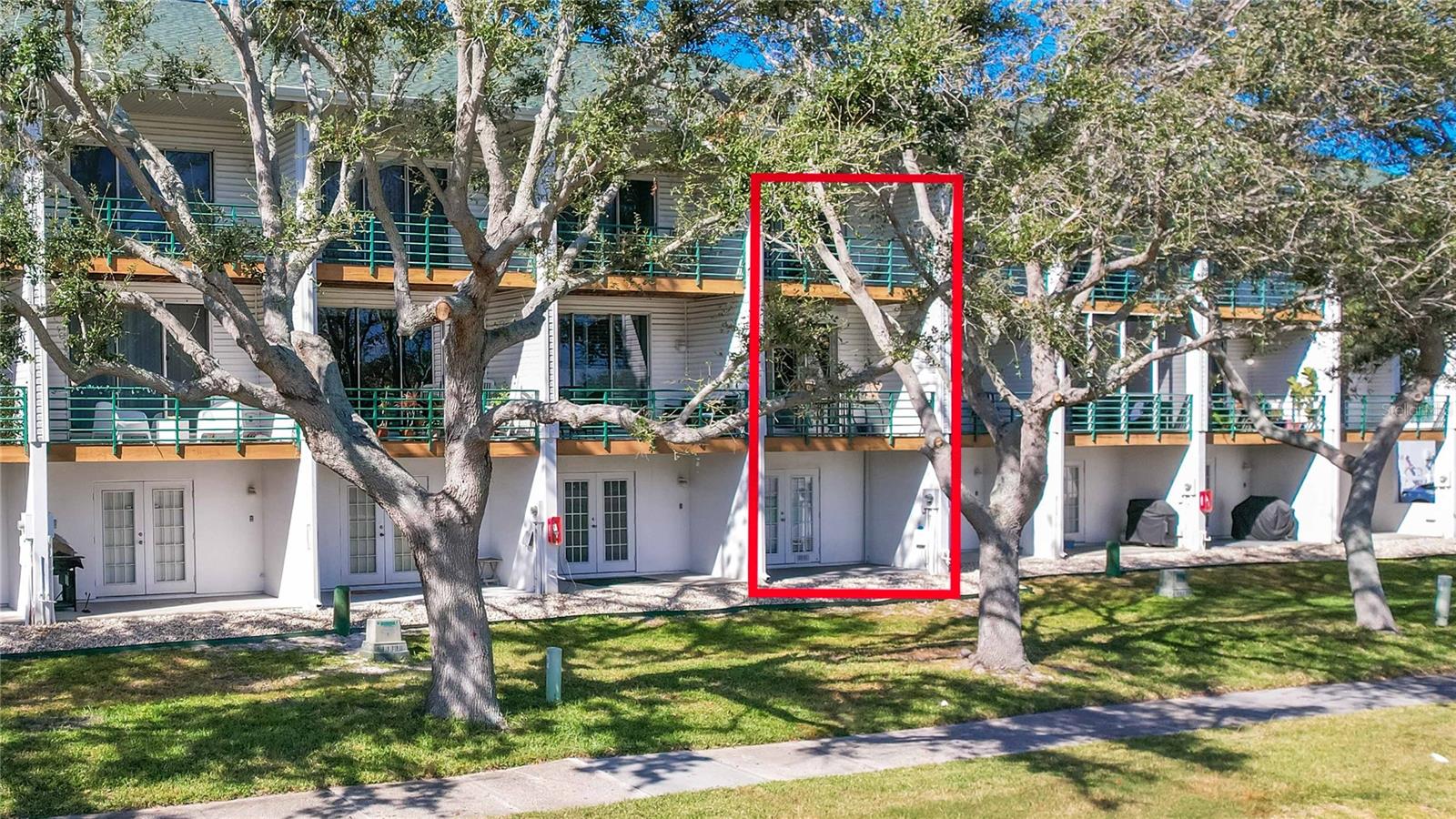 Image 49 of 50 For 320 Island Way 605