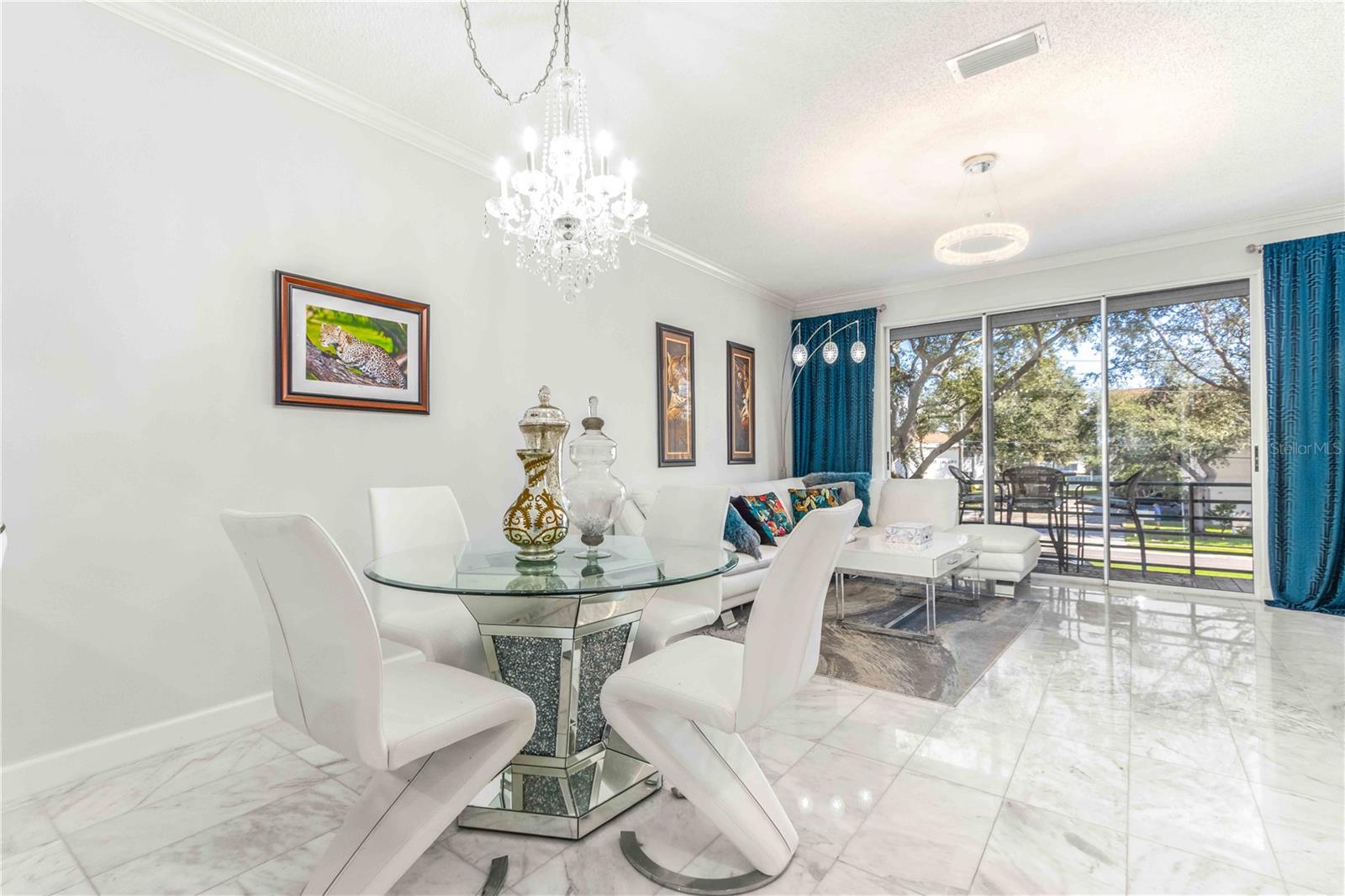 Image 9 of 50 For 320 Island Way 605