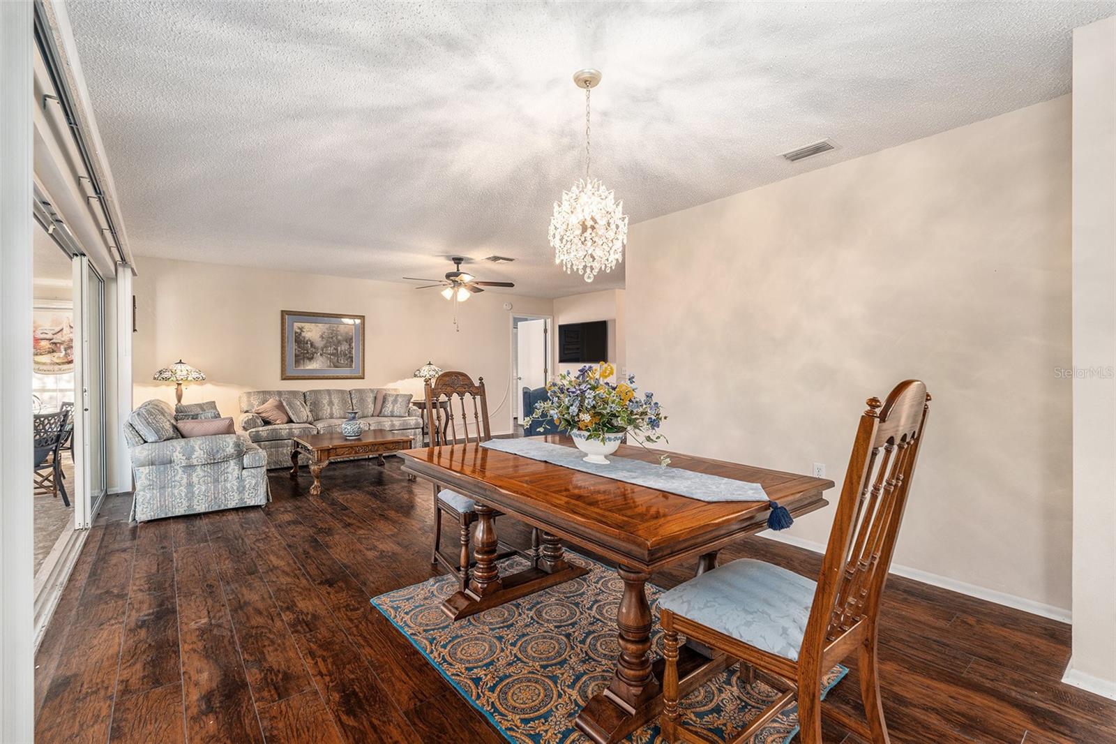 Image 11 of 37 For 4636 Portland Manor Drive