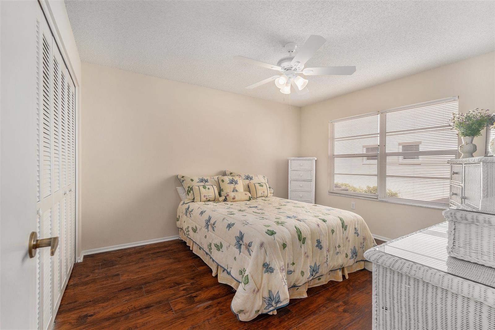 Image 22 of 37 For 4636 Portland Manor Drive