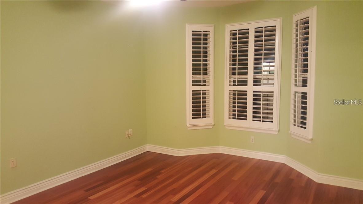 Image 8 of 22 For 2705 Via Murano  129